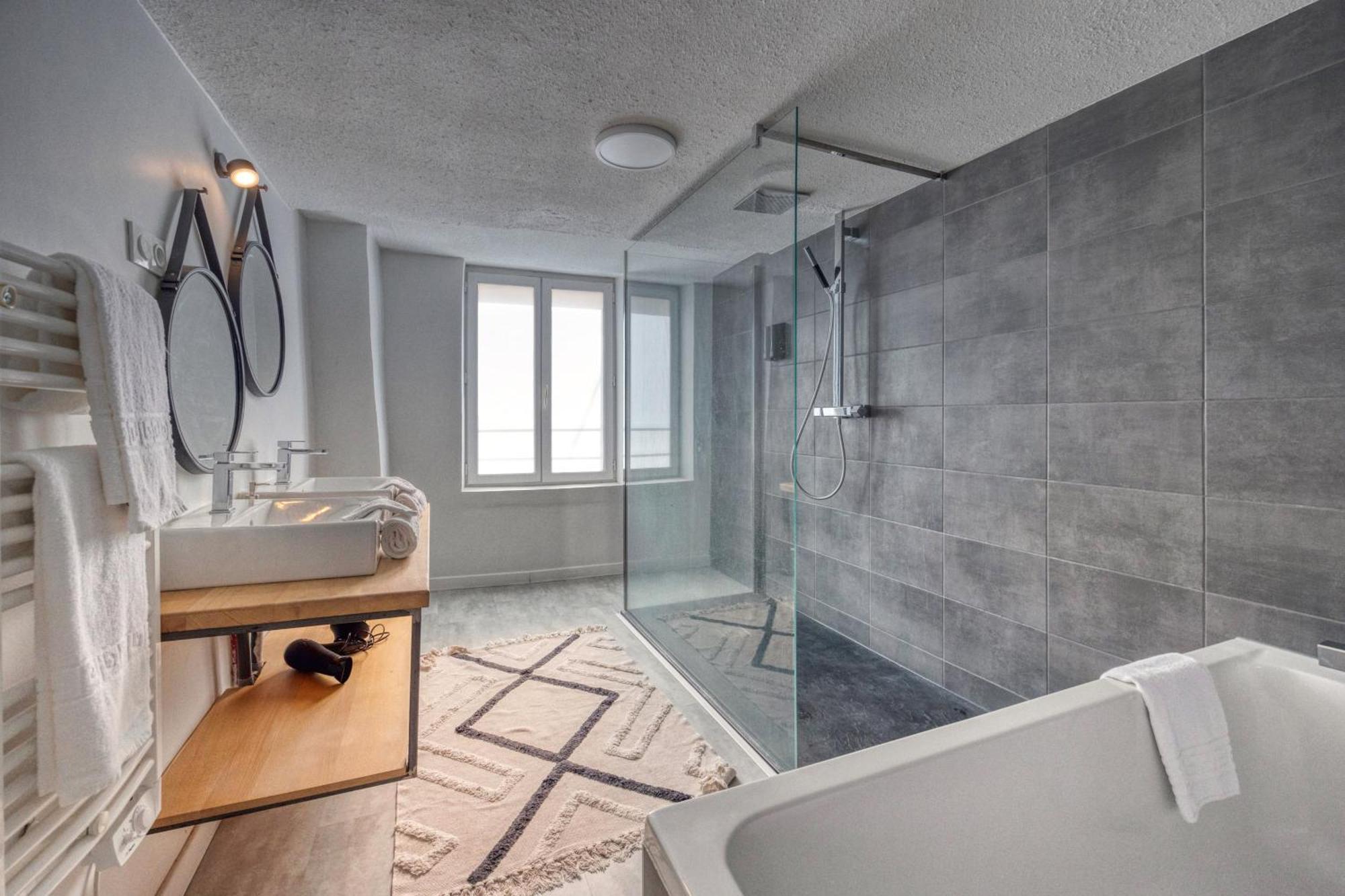 50 Nuances D'Amour - Jacuzzi / Massage / Cinema Moirans Exterior foto